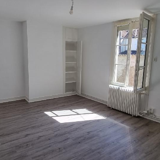 BIEN CHEZ VOUS : Appartement | VILLENEUVE-SUR-YONNE (89500) | 48 m2 | 490 € 