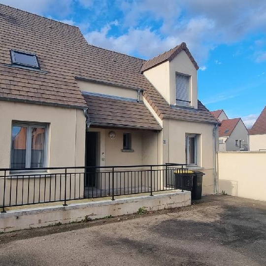  BIEN CHEZ VOUS : Maison / Villa | PONT-SUR-YONNE (89140) | 115 m2 | 900 € 