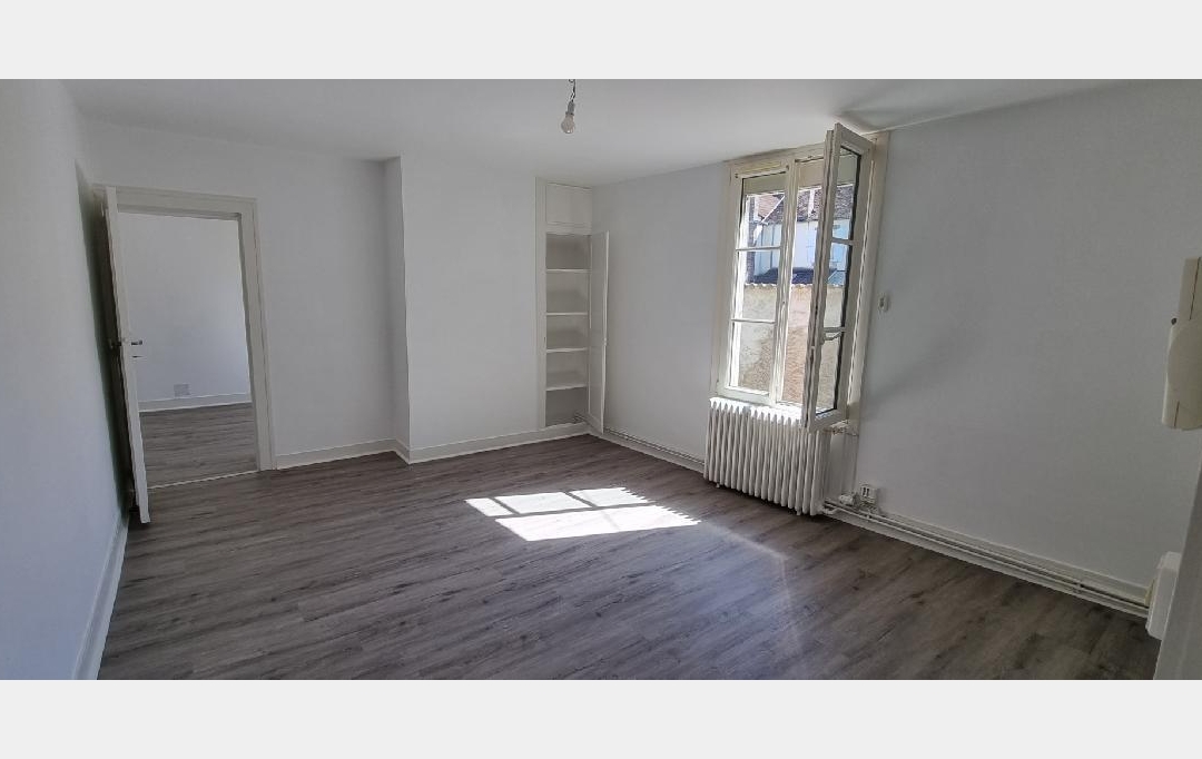 BIEN CHEZ VOUS : Appartement | VILLENEUVE-SUR-YONNE (89500) | 48 m2 | 490 € 