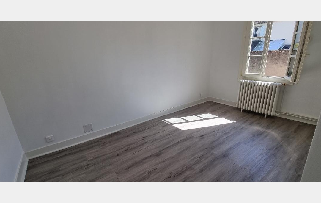 BIEN CHEZ VOUS : Appartement | VILLENEUVE-SUR-YONNE (89500) | 48 m2 | 490 € 