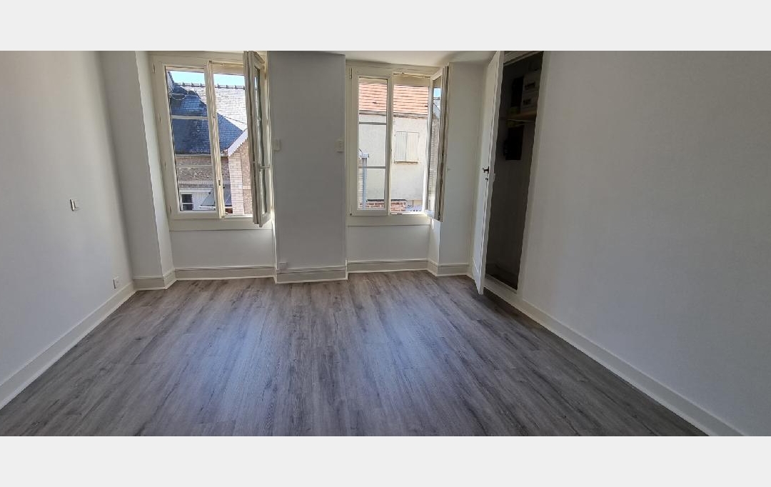 BIEN CHEZ VOUS : Appartement | VILLENEUVE-SUR-YONNE (89500) | 48 m2 | 490 € 