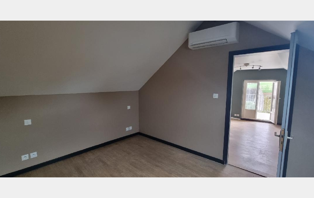 BIEN CHEZ VOUS : Maison / Villa | VILLEPERROT (89140) | 55 m2 | 690 € 