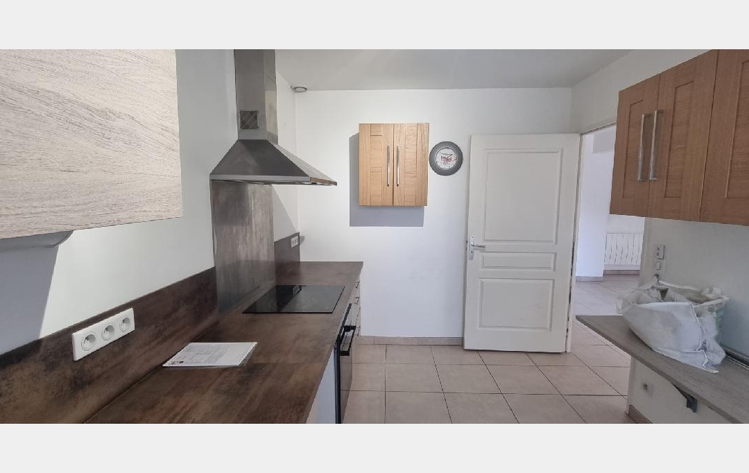 BIEN CHEZ VOUS : Maison / Villa | PONT-SUR-YONNE (89140) | 115 m2 | 900 € 