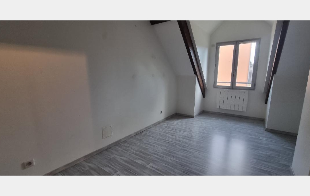 BIEN CHEZ VOUS : Maison / Villa | PONT-SUR-YONNE (89140) | 115 m2 | 900 € 