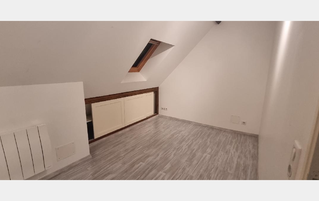 BIEN CHEZ VOUS : Maison / Villa | PONT-SUR-YONNE (89140) | 115 m2 | 900 € 
