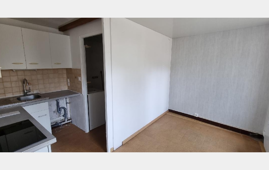 BIEN CHEZ VOUS : Maison / Villa | VILLEMANOCHE (89140) | 30 m2 | 380 € 