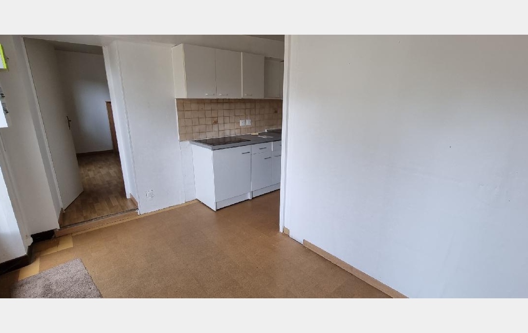 BIEN CHEZ VOUS : Maison / Villa | VILLEMANOCHE (89140) | 30 m2 | 380 € 