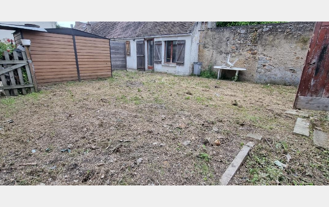 BIEN CHEZ VOUS : Maison / Villa | VILLEMANOCHE (89140) | 30 m2 | 380 € 