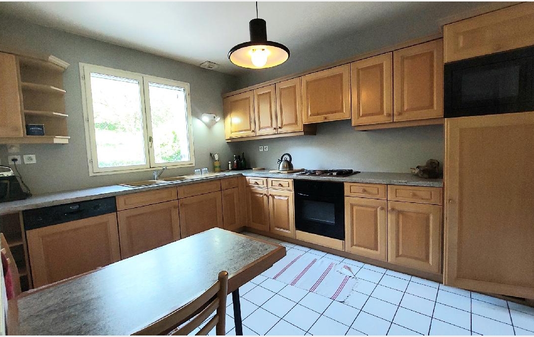 BIEN CHEZ VOUS : Maison / Villa | PONT-SUR-YONNE (89140) | 142 m2 | 235 000 € 