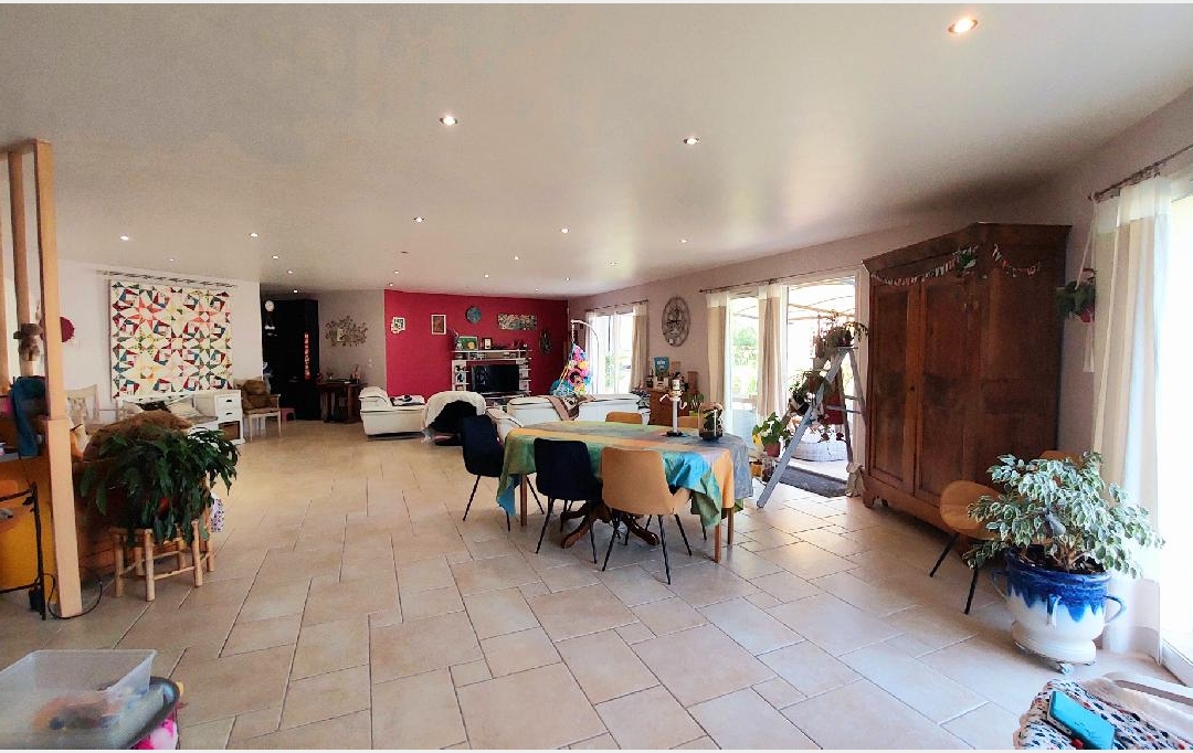 BIEN CHEZ VOUS : Maison / Villa | PONT-SUR-YONNE (89140) | 197 m2 | 300 000 € 