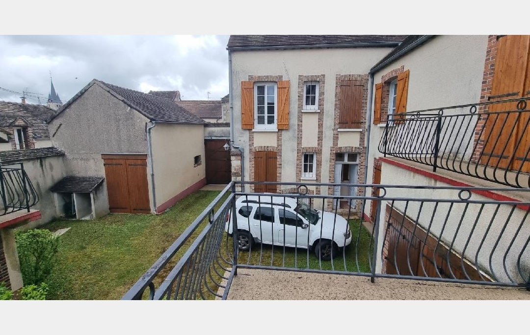 BIEN CHEZ VOUS : House | PONT-SUR-YONNE (89140) | 151 m2 | 209 000 &euro; 
