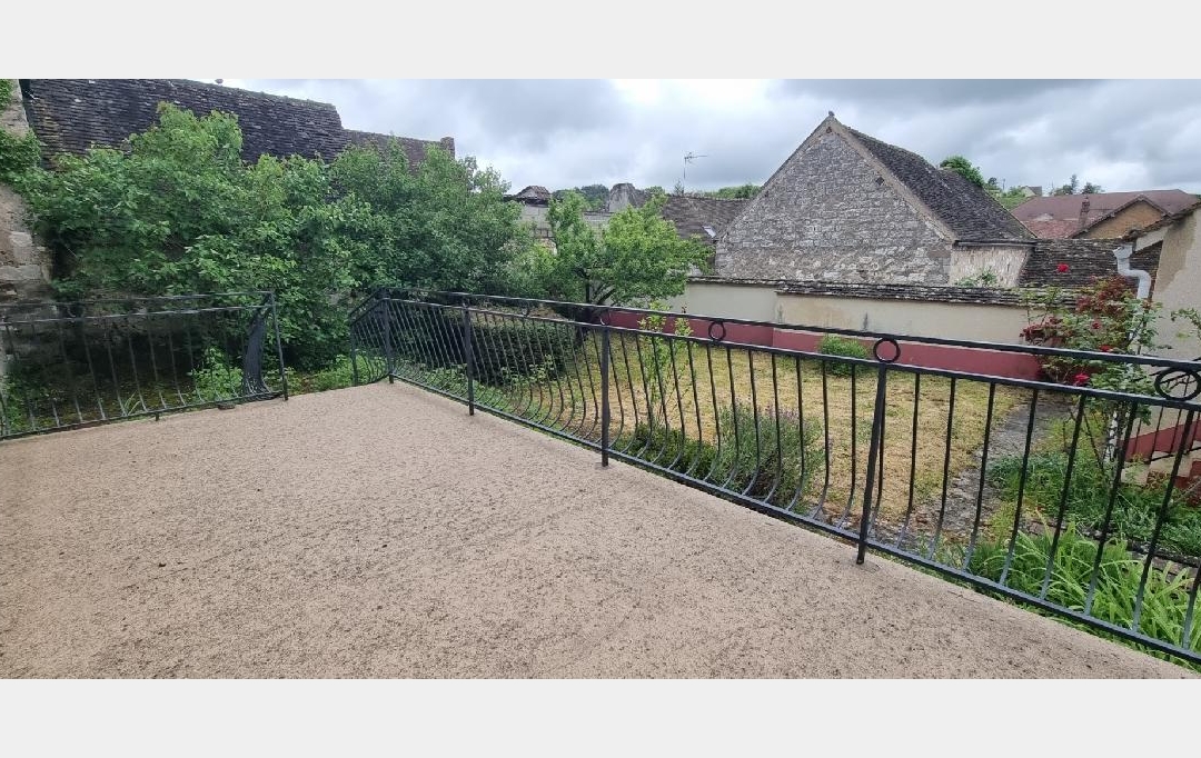 BIEN CHEZ VOUS : House | PONT-SUR-YONNE (89140) | 151 m2 | 209 000 &euro; 