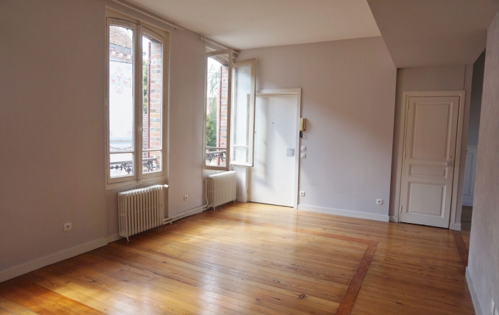 Appartement P3   SENS  75 m2 745 € 