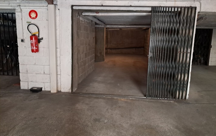  Annonces YONNE Garage / Parking | SENS (89100) | 28 m2 | 122 € 