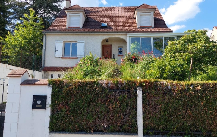 Maison PONT-SUR-YONNE 142 m2 235 000 € Maison PONT-SUR-YONNE 142 m2 235 000 €