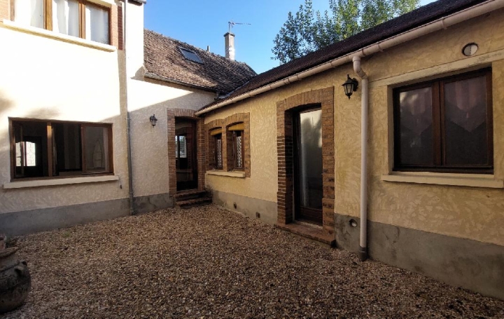 Maison   MICHERY  144 m2 102 500 € 